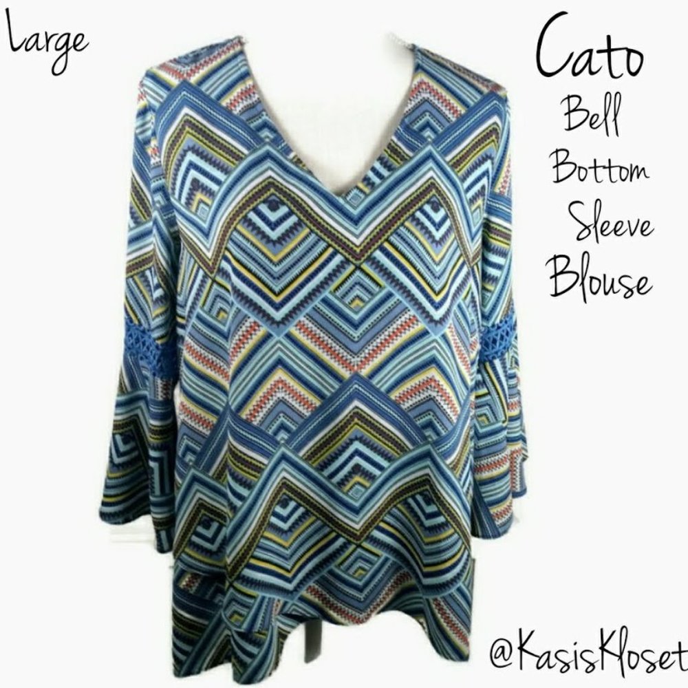 Cato Bell Sleeve V-Neck Top Large Blue Geometric